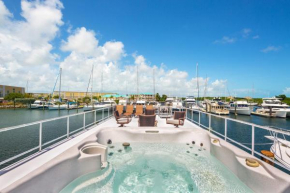 Houseboat Haven